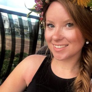 Meet your Posher, Danielle